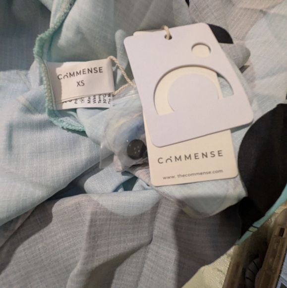 Commense Open-Back Puff Sleeve Floral Dress - Picture 10 of 12